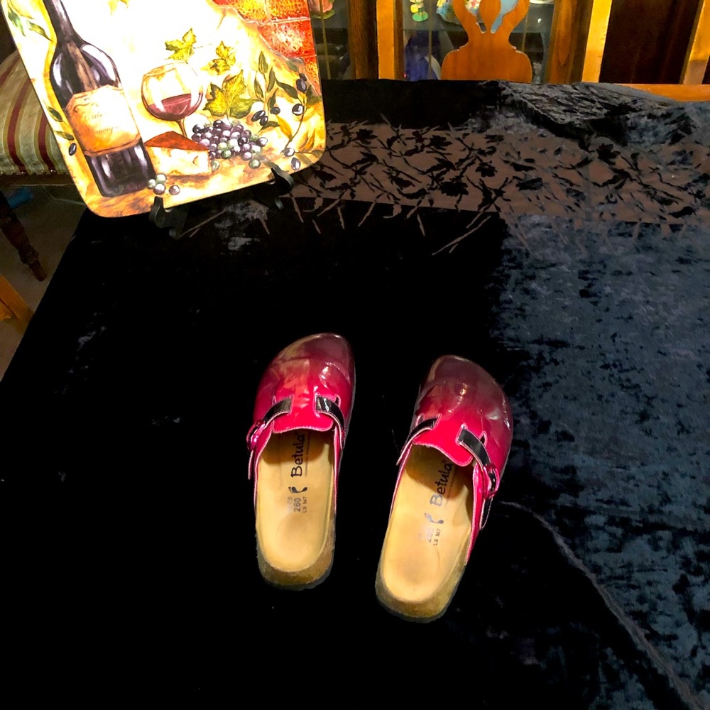 Pink Slider shoes.  Size 9m.  Birkenstock